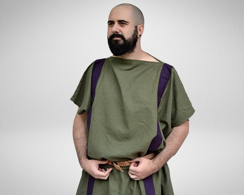 Ancient roman male linen tunic with clavi image 1