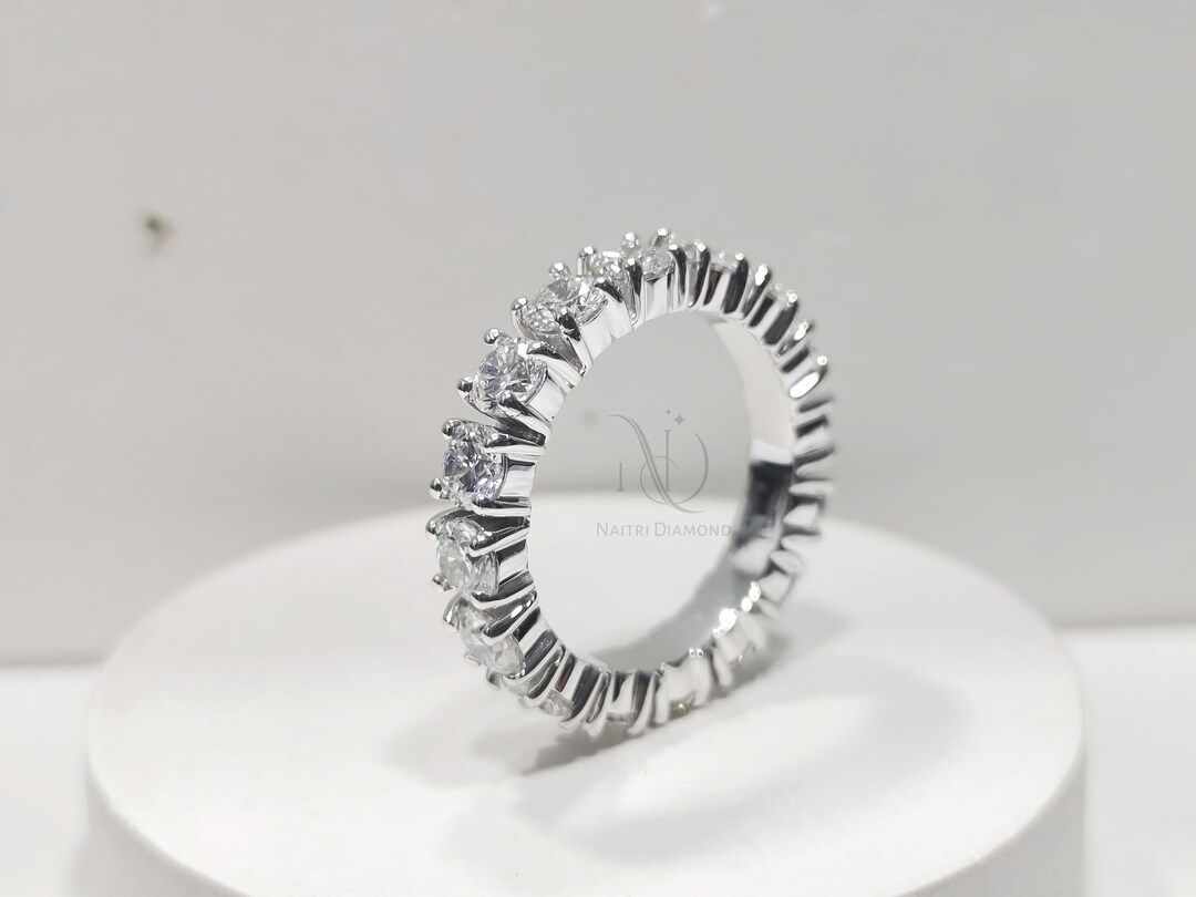 Round Brilliant Cut Moissanite Eternity Wedding Band, 14K White Gold ...