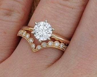 Conjunto de anillo de novia vintage, banda curva Art Deco, anillo de solitario moissanite redondo, banda de boda de anidamiento de milgrain, anillo de oro amarillo sólido de 14K