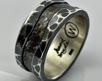 Antique style Ring, Silver Wedding Band, Hammered Style, Rustic Handmade Ring, Unique Rings