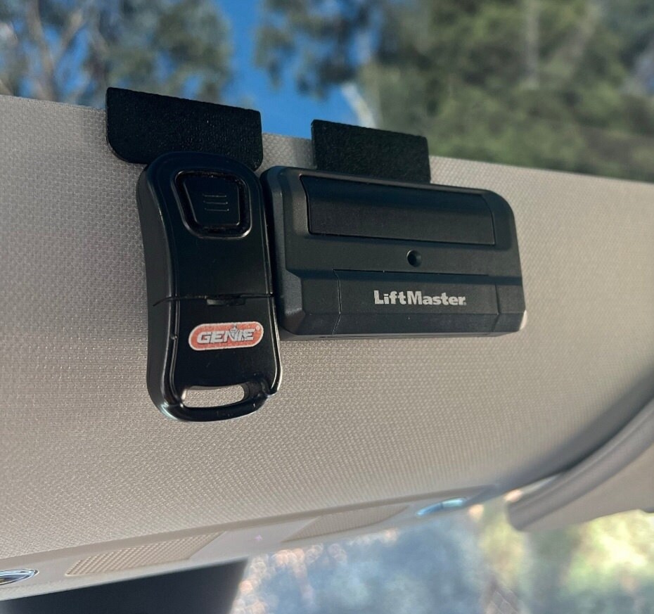 Clip Per Telecomando Auto Da Visiera - Supporto Regolabile Per Apriporta Garage, In ABS, 45-67 Mm