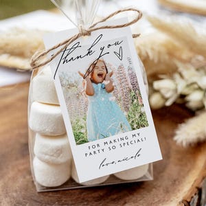 Etiqueta de agradecimiento de cumpleaños con foto, etiqueta de recuerdo editable, plantilla de Canva, etiqueta de regalo imprimible, etiqueta para recuerdos de fiesta, Lily