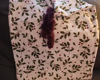 Luxury flannel gift bag mistletoe print