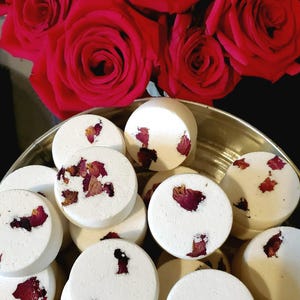 Steamers de douche à la rose (6) Pour élever + relaxer + soulager le stress + cadeau spa Fondants aromathérapie pour la douche + coffret soins personnels