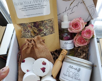 Self Lovin' gift box | Self-Care Kit | Pamper box | Care package| spa box