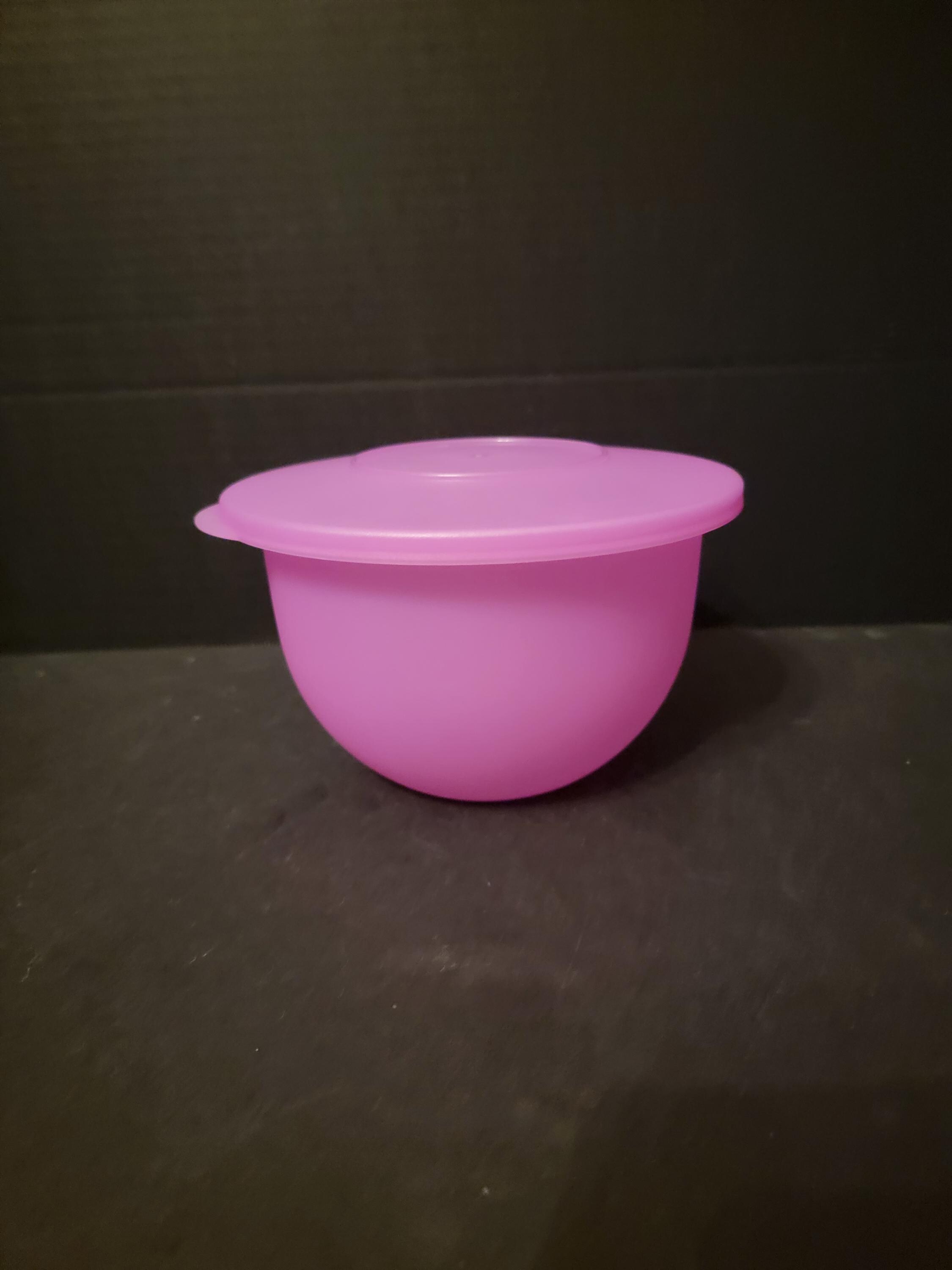 Tupperware Impressions Small Magenta Pink Bowl W Lid #3095-B 1.3L