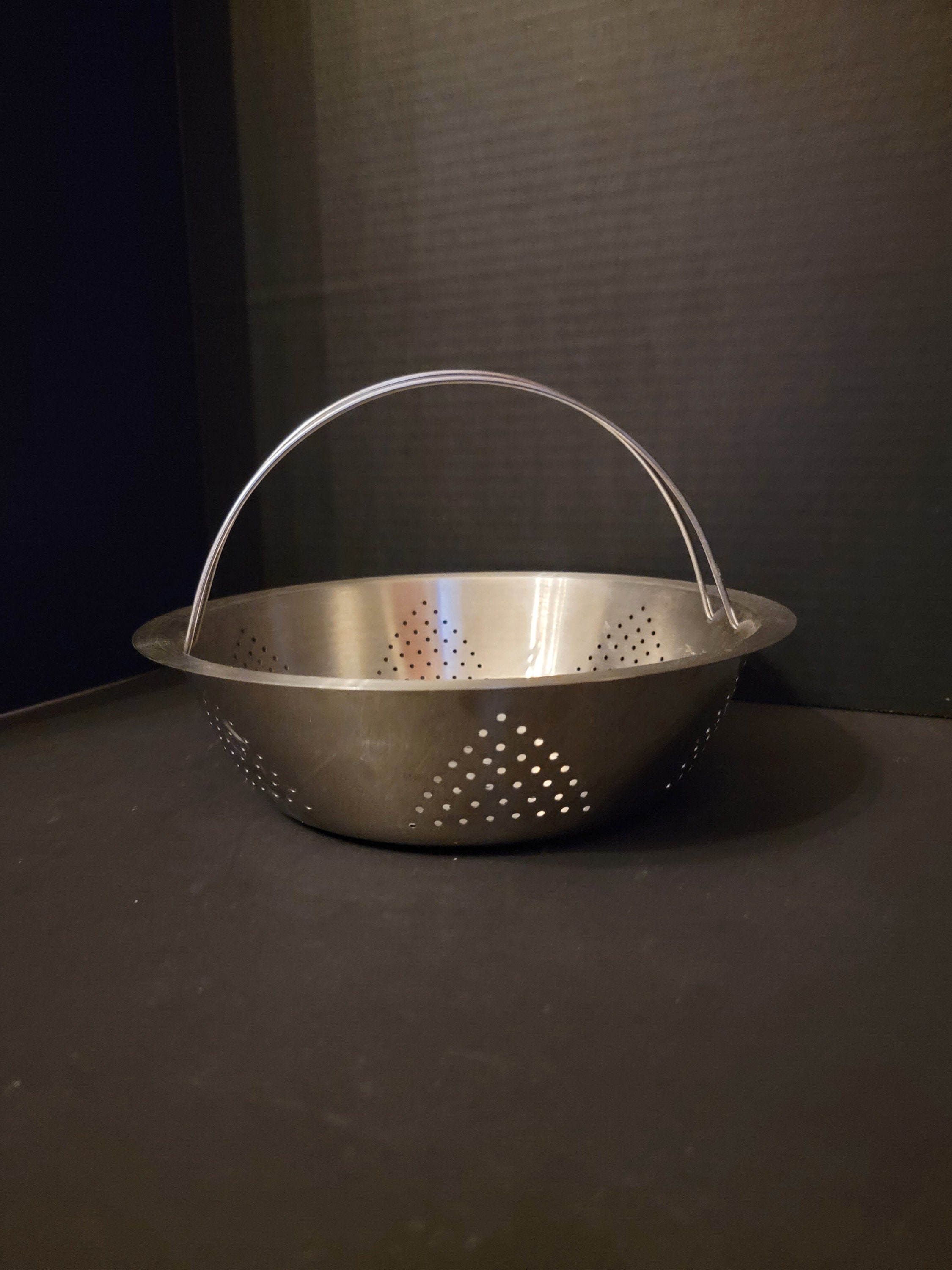 Triangle Collander Vintage Stainless Colander Strainer Pan Flat Bottom Wire Bale Triangle ...