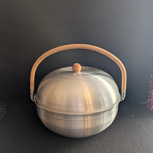 Vintage Mirro 3 PC Serving Oven Bun Warmer Aluminum w Wooden Handle & Knob Vent in Lid #3508