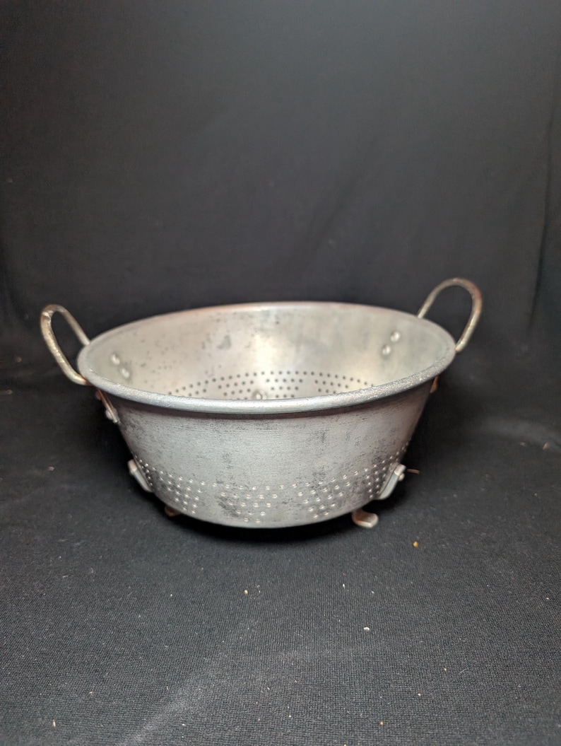 Triangle Collander Vintage Wear Ever Aluminum Colander Strainer Footed Handles Triangle ...