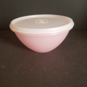 Vintage Tupperware Wonderlier Pastel Mixing Bowl #233 With Lid #238