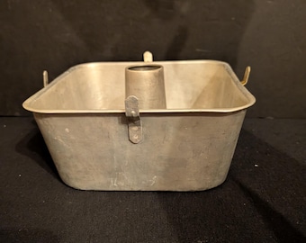 Vintage Square Aluminum Tube Pan Angel Food Cake Baking Ring Mold Removable Center