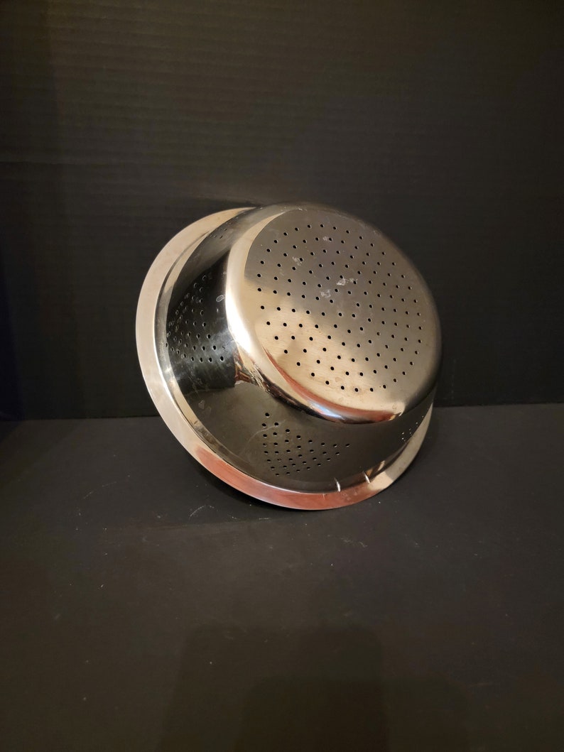 Vintage Stainless Colander Strainer Pan Flat Bottom Wire Bale Triangle ...