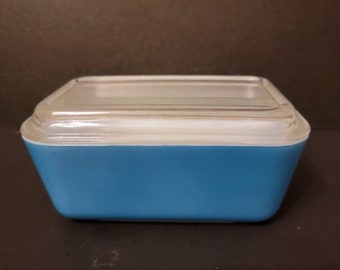 Vintage Pyrex Turquoise Refrigerator Dish #502 Clear Glass Ribbed Lid  Holds 2 1/2 Cups 1.5 pint Ovenware Casserole  Dessert