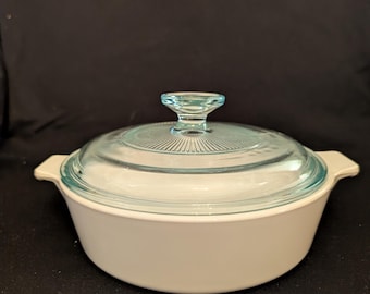Vintage Corning Centura White Round 1 Qt Casserole w Lid