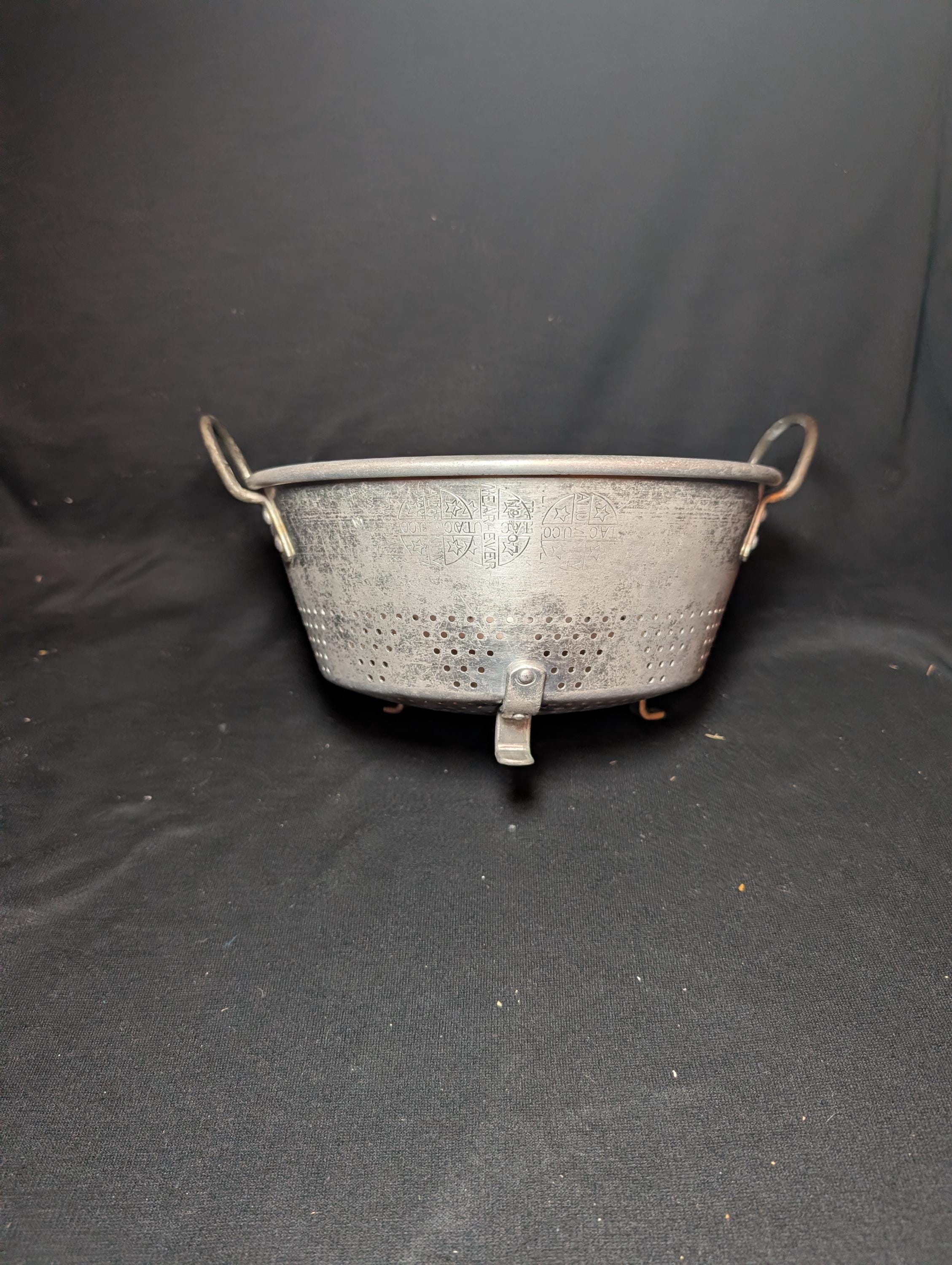 Triangle Collander Vintage Wear Ever Aluminum Colander Strainer Footed Handles Triangle ...