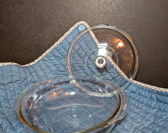 Vintage Pyrex Casserole Baking Dish with Lid  Cook & Carry Collection 2 Quart #024 Quilted Cover w Hearts