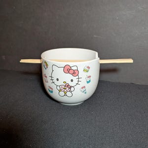 Sanrio Hello Kitty Ceramic Ramen Bowl w Chopsticks 16 oz Soup Mac n Cheese
