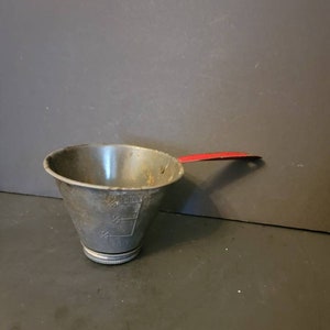 Vintage Nesco Tin Funnel 5 in 1 Strainer Fruit Jar Filler Dipper Measure 3 Pieces 1 Pint 4.5" across; 3.5" tall. Red Handle