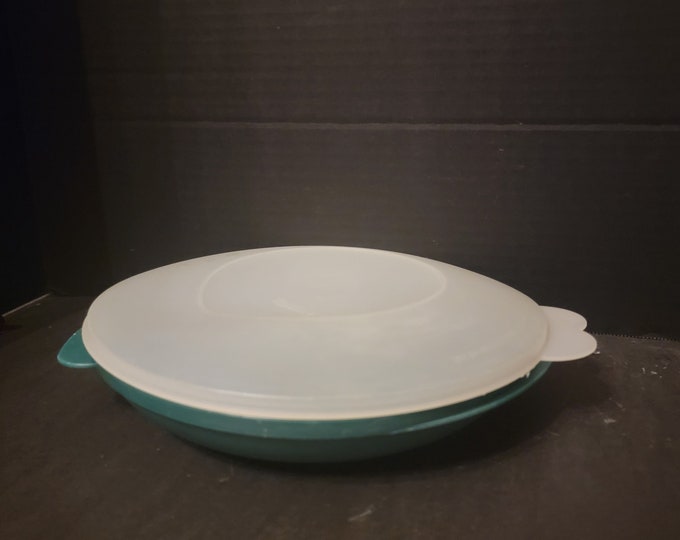 Vintage Tupperware Divided Plate W Lid 3 Compartments 2604 Green Dish