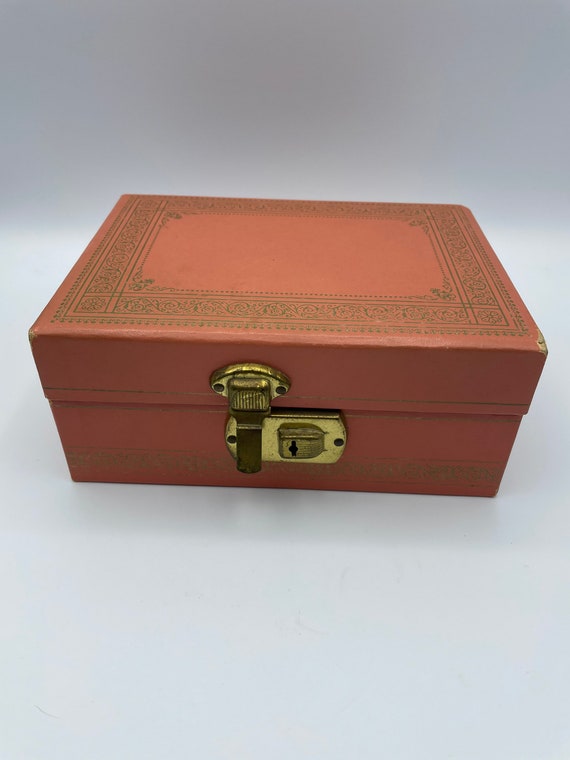 vintage pink jewelry box - Gem