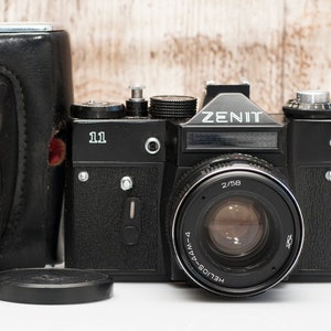 Zenit 11 Film Camera: Helios 44-M 55mm Lens, B&W Fomapan Film - M42 Mount