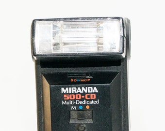 Hot shoe speed flash MIRANDA 500 CD for SLR film cameras.