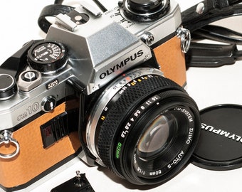 オリンパス OM10 ヴィンテージ一眼レフフィルムカメラ（ズイコー135mm