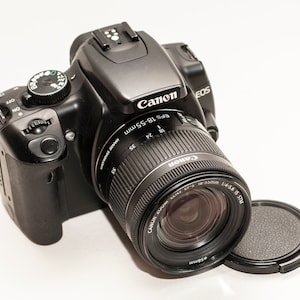 Digital camera. Canon EOS 400D with 18-55 mm f/4-5.6 IMAGE STABILISATION lens. image 4