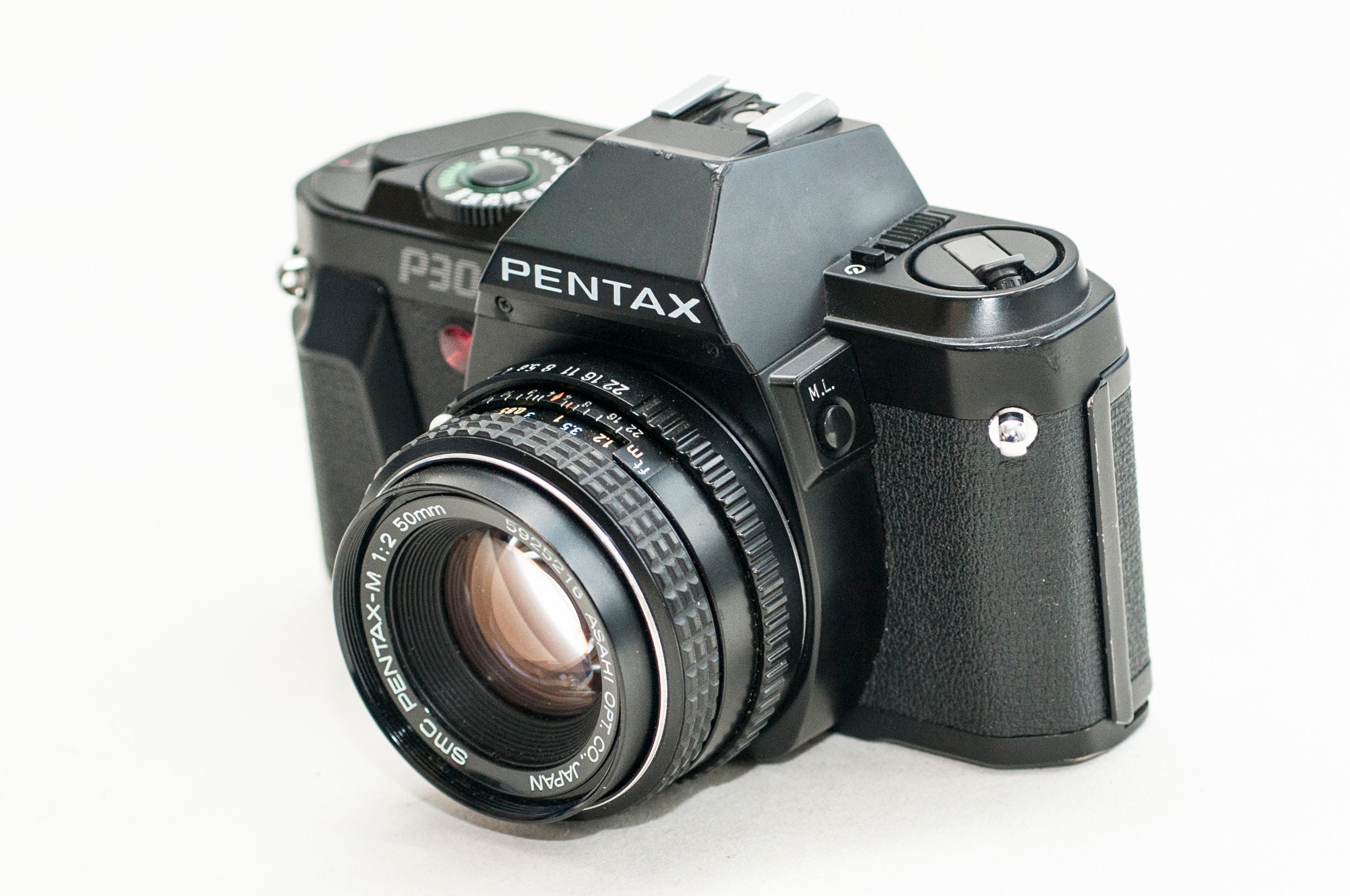 Pentax P30 Film Camera With 50 Mm F2 SMC PENTAX-M Lens - Etsy