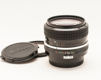 Nikon 28 mm f3,5 Ai-lens - UITSTEKEND. Groothoeklens van Nikon.