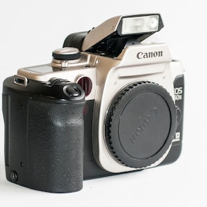 Canon EOS 50 E film camera 35 mm.