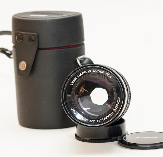 Objectif Konica 135mm F/3.5 - Monture AR - Téléobjectif Manuel - Très Bon état