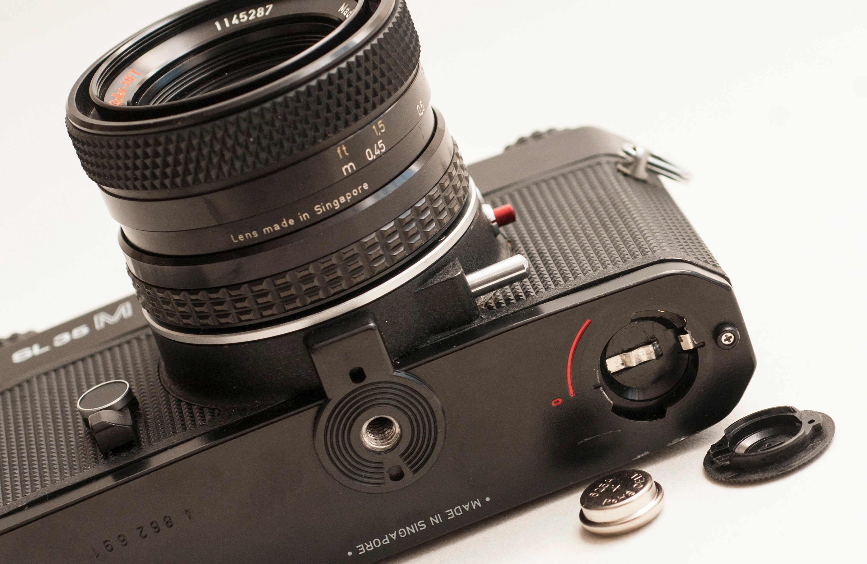 Rolleiflex SL 35 M Film Camera With 50 Mm F/1.8 Planar Rolleiflex SL 35 M Film Camera With 50 Mm F/1.8 Planar
