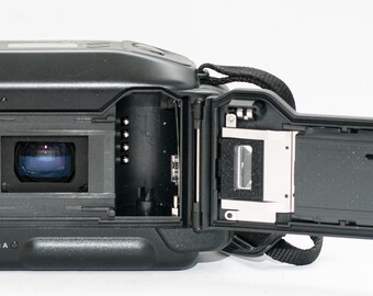 80年代のヴィンテージ Canon Sure Shot Zoom XL 35mmフィルム