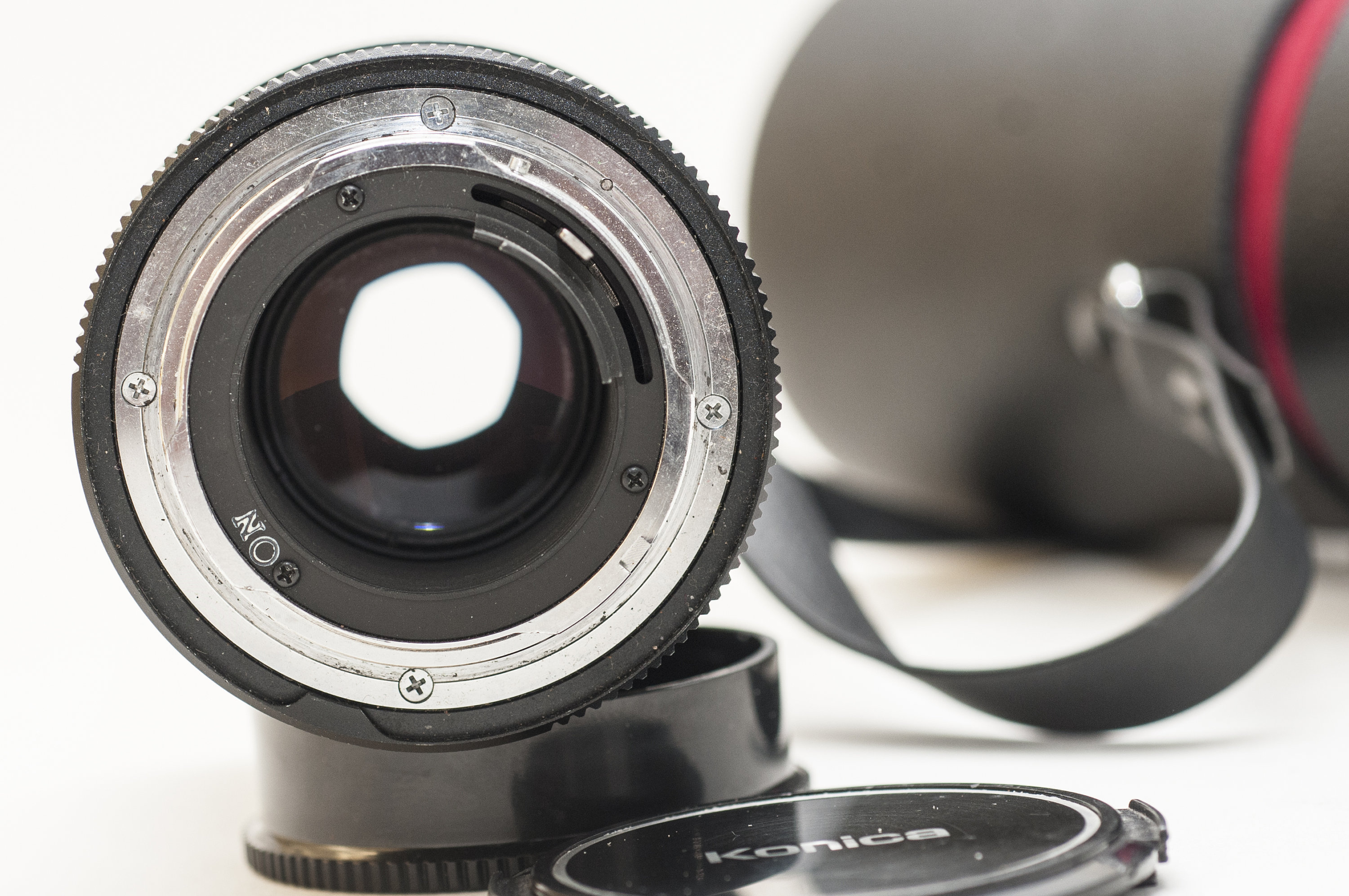 KONICA HEXARON AR 135mm f3.5レンズとケース。 - Etsy 日本