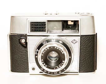 AGFA Optima I 35mm film viewfinder camera.
