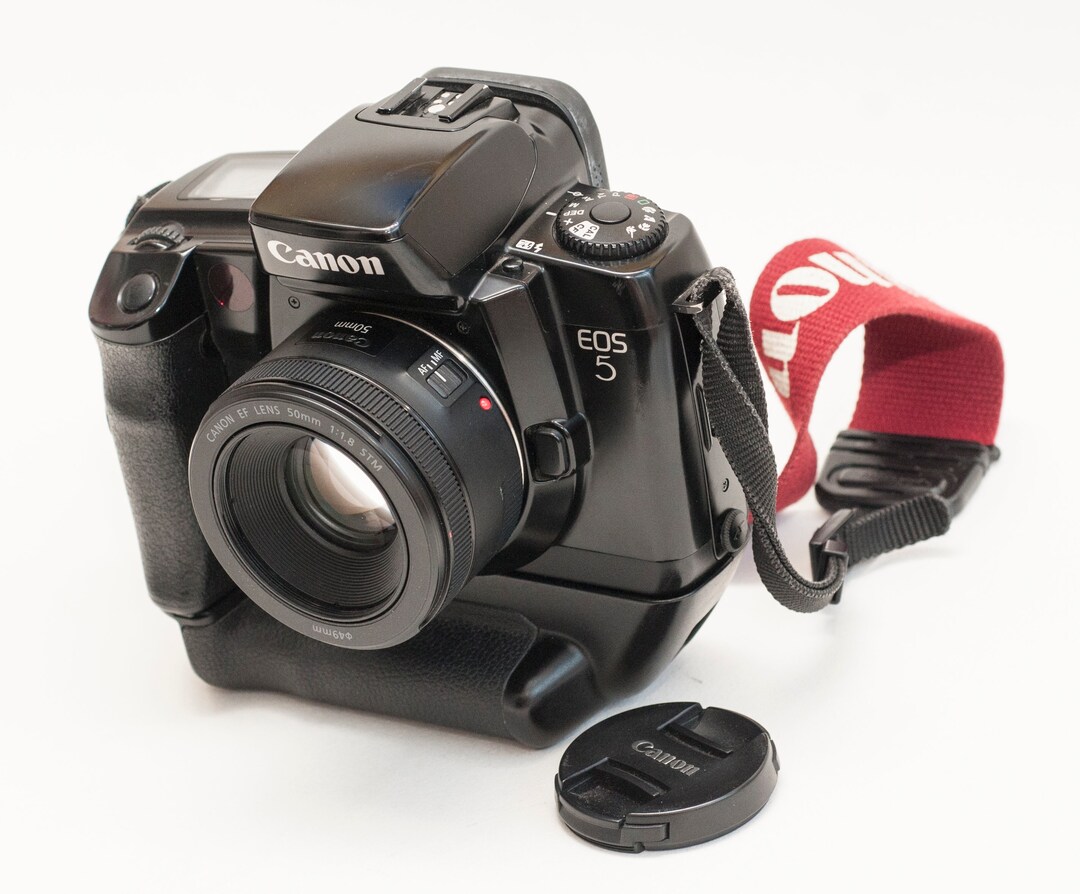 フィルムカメラ filmcamera CANON EOS5 50/1.4 28-105 junk フィルムカメラ filmcamera CANON EOS5 50/1.4 28-105 junk