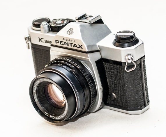 ペンタックス K1000 35 mm 一眼レフフィルムカメラ（50 mm f2 レンズ