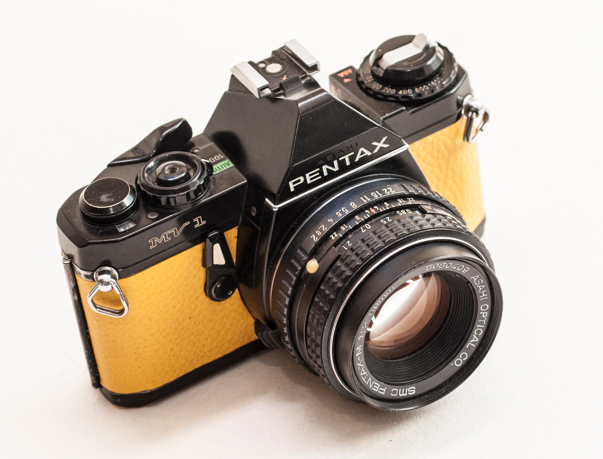 ペンタックス MV1 フィルムカメラ（SMC ペンタックス M 50 mm f/2 搭載