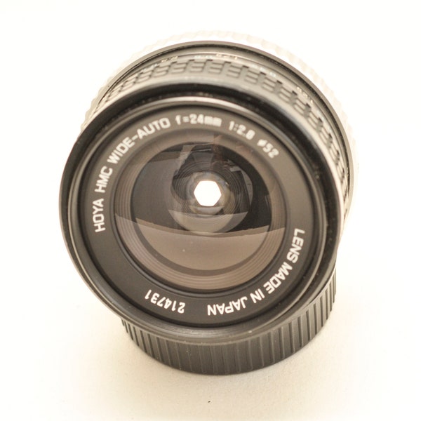 Wide angle 24 mm f/2.8 HOYA HMC lens for Yashica-Contax.