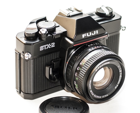 ヴィンテージ FUJI STX-2 フィルムカメラ（50mm X-FUJINON レンズ搭載