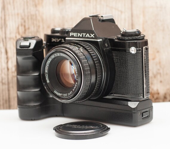 ペンタックスMV1 & SMC PENTAX-M 50mm F/2 SMC ペンタックス M 50 mm f/2 を搭載したペンタックス MV1 フィルム