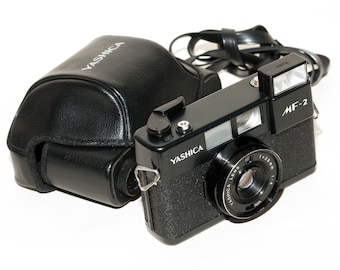 Yashica T4 - Kyocera Slim T - Point and Shoot - Analog Camera