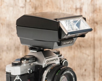 Olympus T32 OM Dedicated TTL Auto Flash for OM10 OM20 OM30 OM40 OM2 OM2SP OM3 OM4