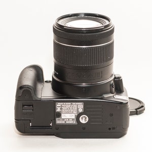 Digital camera. Canon EOS 400D with 18-55 mm f/4-5.6 IMAGE STABILISATION lens. image 6