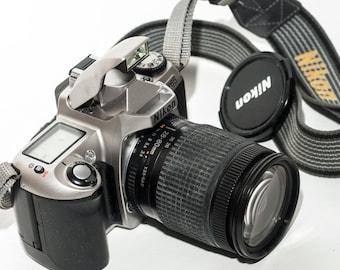 Nikon F60 フィルムカメラ 28-80mm 70-300mm Nikon F60 film camera