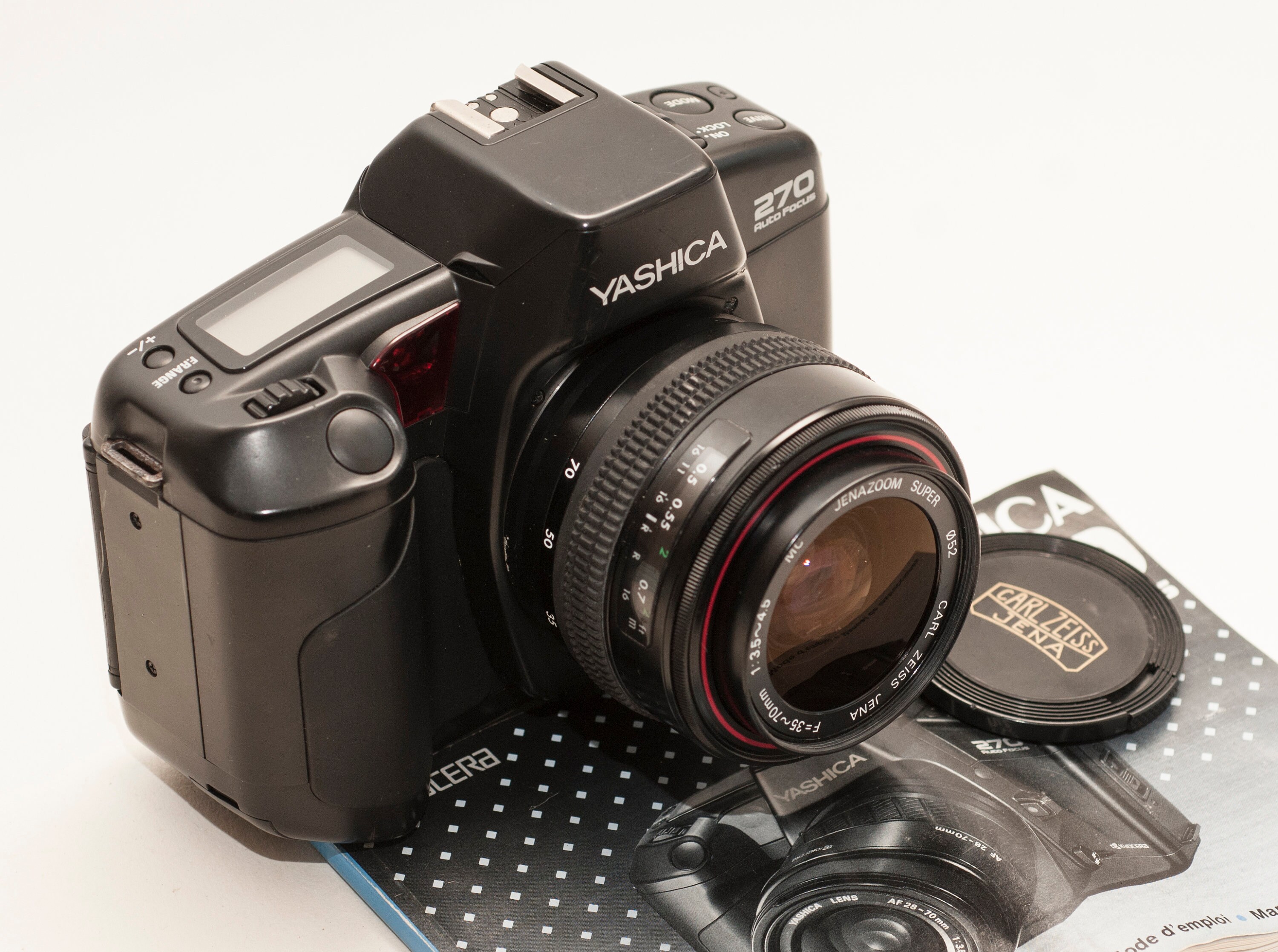 YASHICA 270 AF Camera With 35-70 Mm F3.5-4.5 Carl Zeiss Jena YASHICA 270 AF Camera With 35-70 Mm F3.5-4.5 Carl Zeiss Jena