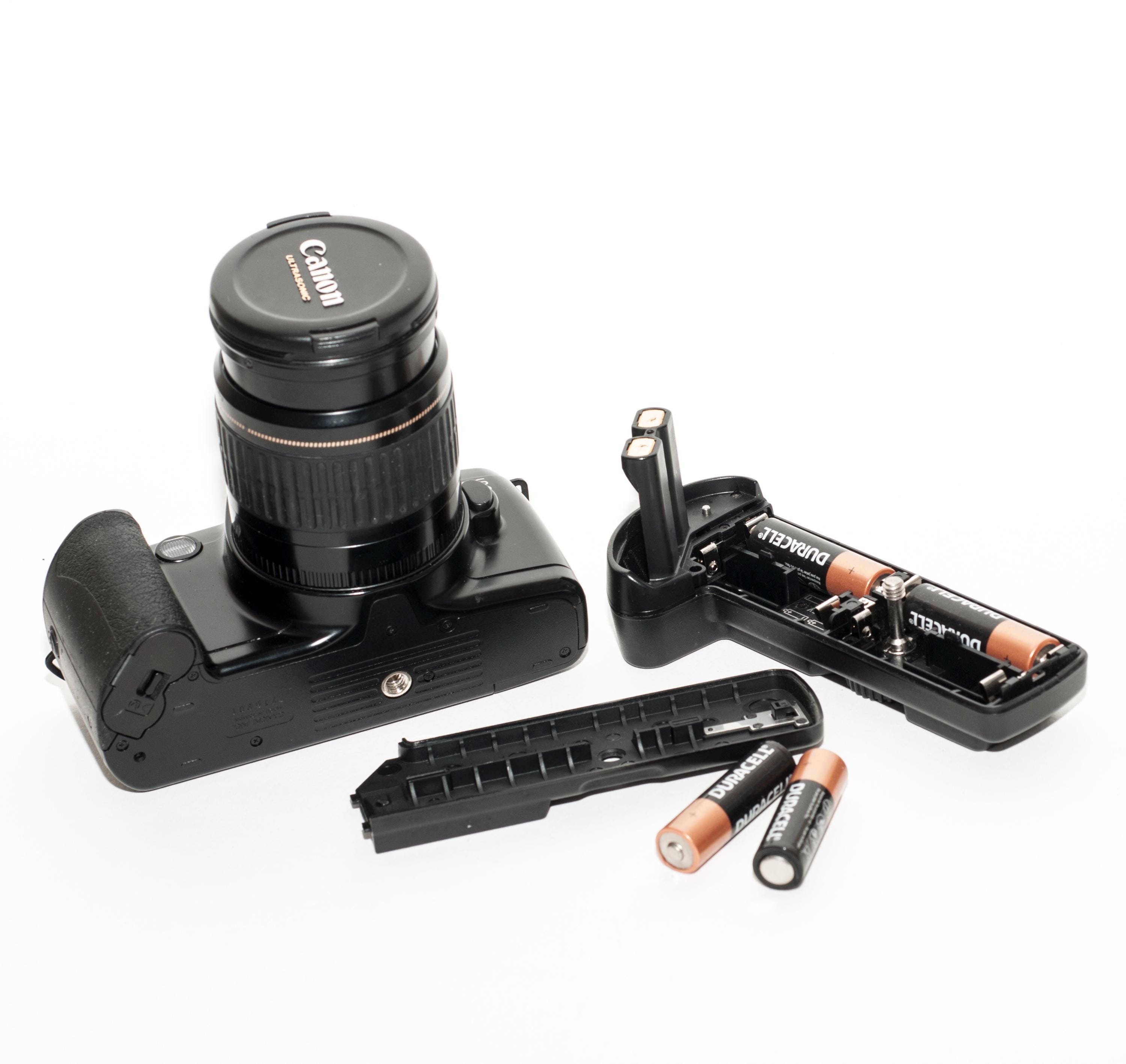 フィルムカメラ Canon EOS500 Canon EOS 500 フィルムカメラ: 28-80 mm レンズ、バッテリーパック