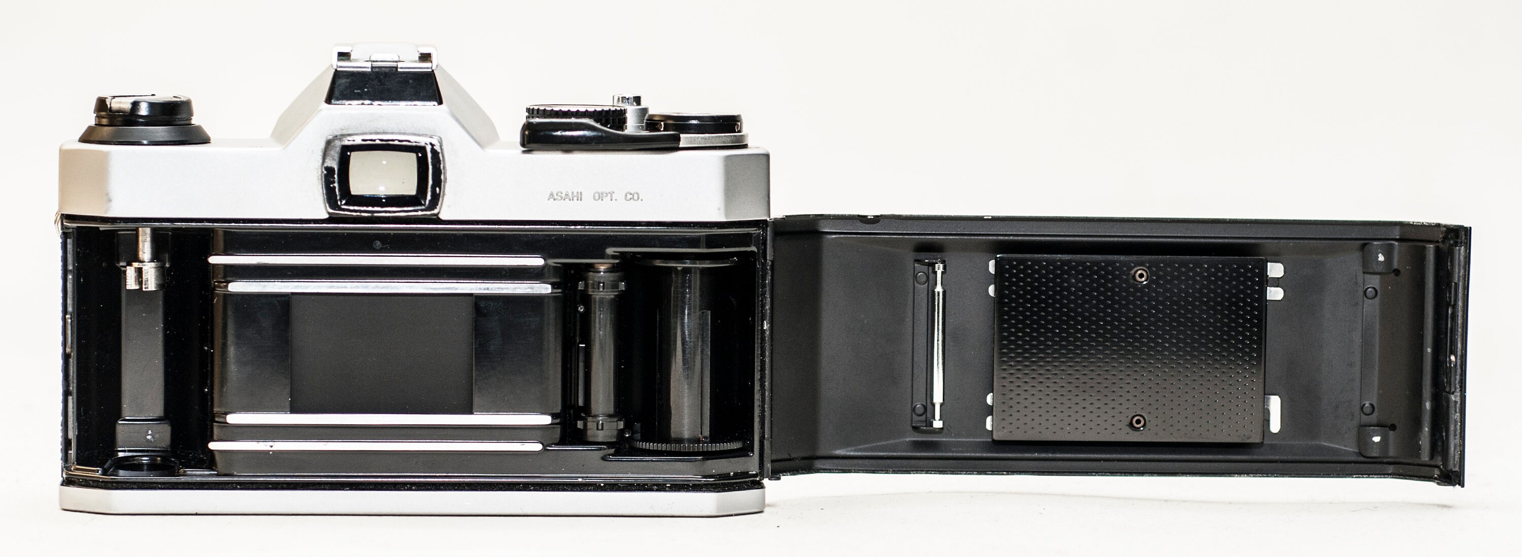 ペンタックス K1000 35 mm 一眼レフフィルムカメラ（50 mm f2 レンズ