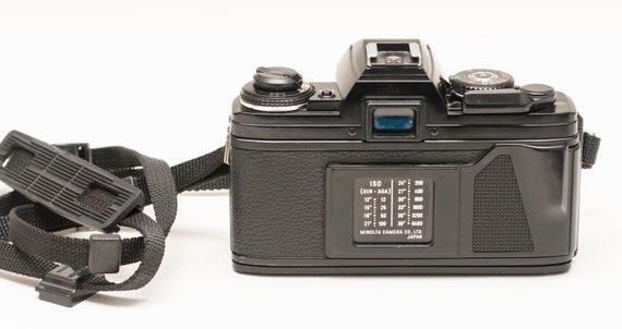 Soepel paars Kruiden MINOLTA X700 met 50 mm f1.7 lens en band UITSTEKEND. - Etsy België